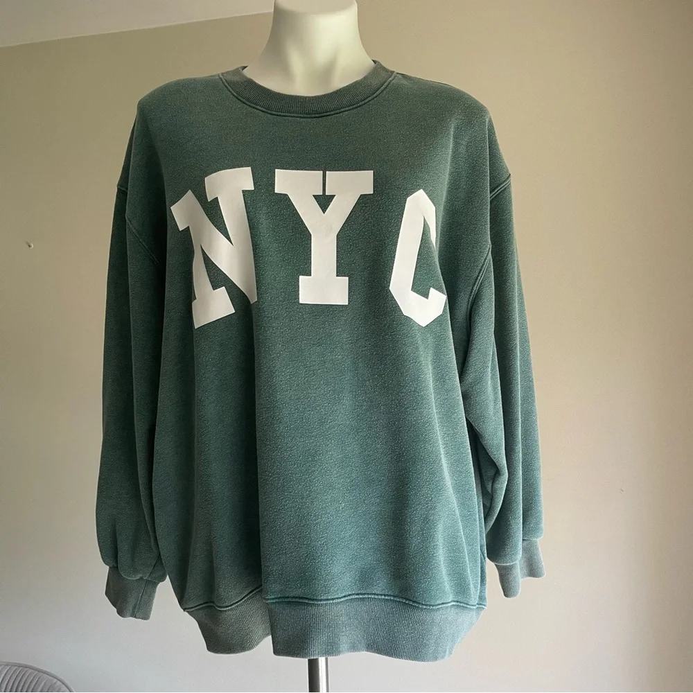 Wild Fable NYC Distressed Crewneck - Picture 2 of 3